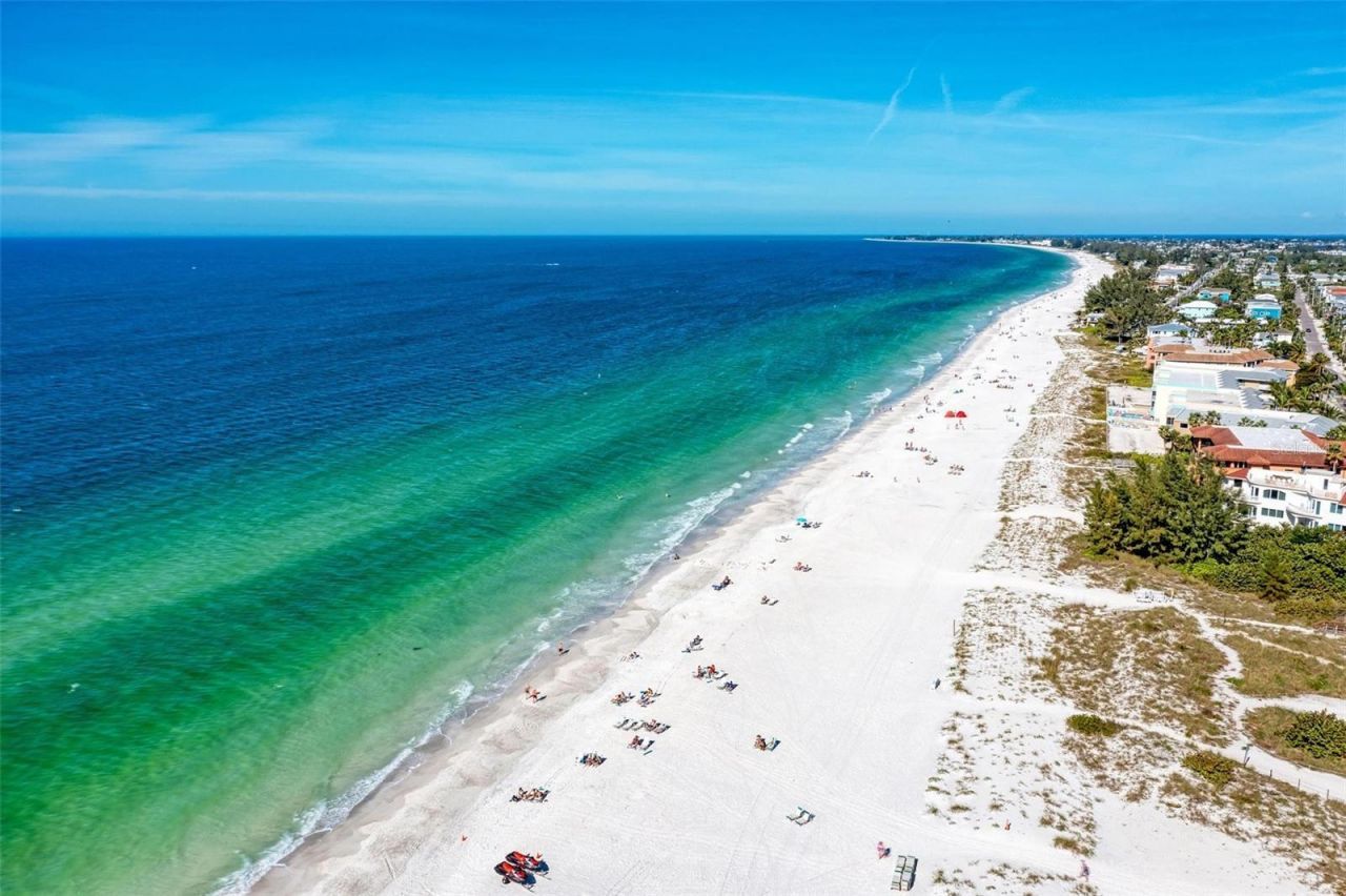 1469 Gulf Drive N, Bradenton Beach, FL 34217 Photo