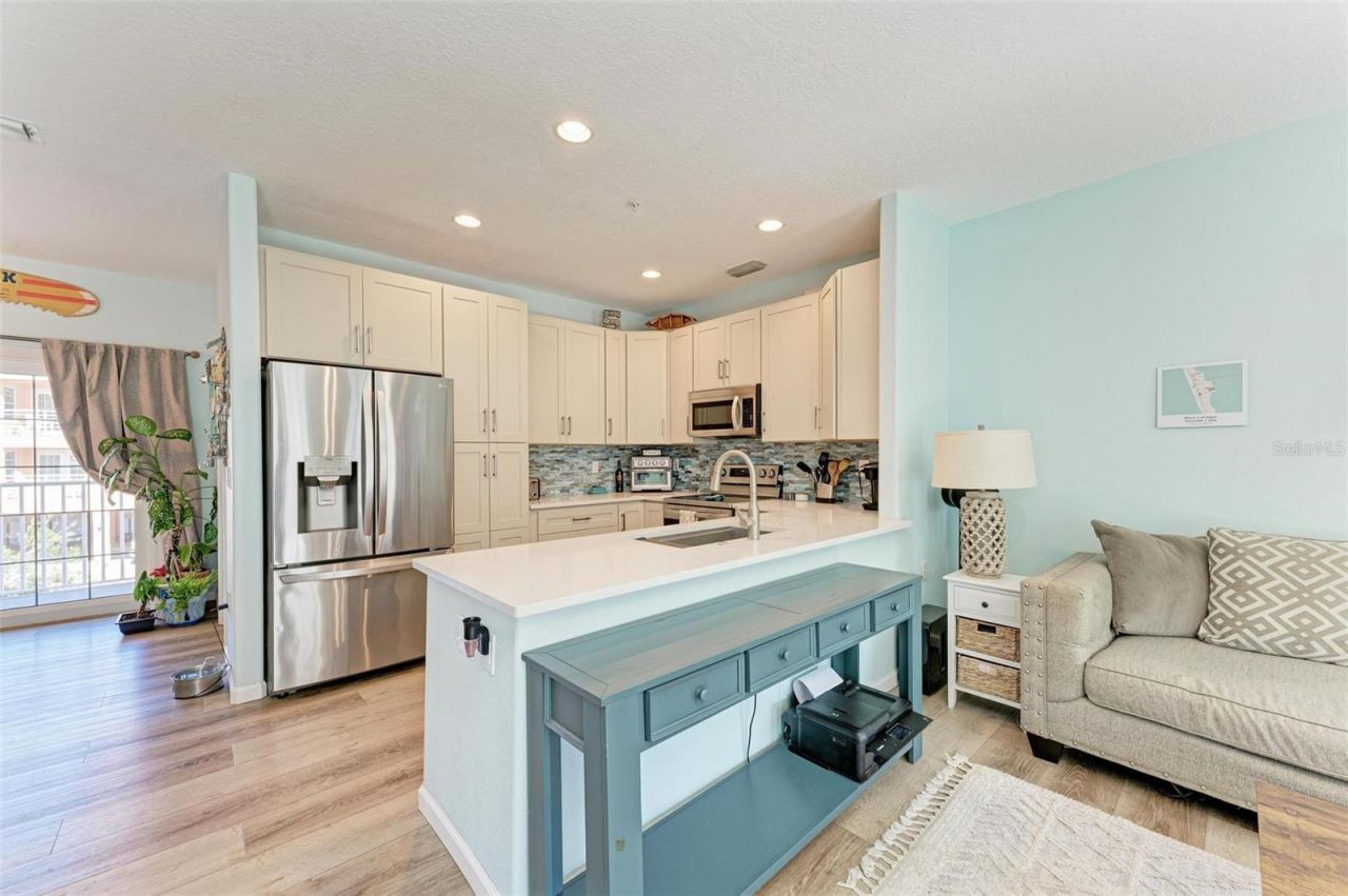 1469 Gulf Drive N, Bradenton Beach, FL 34217 Photo