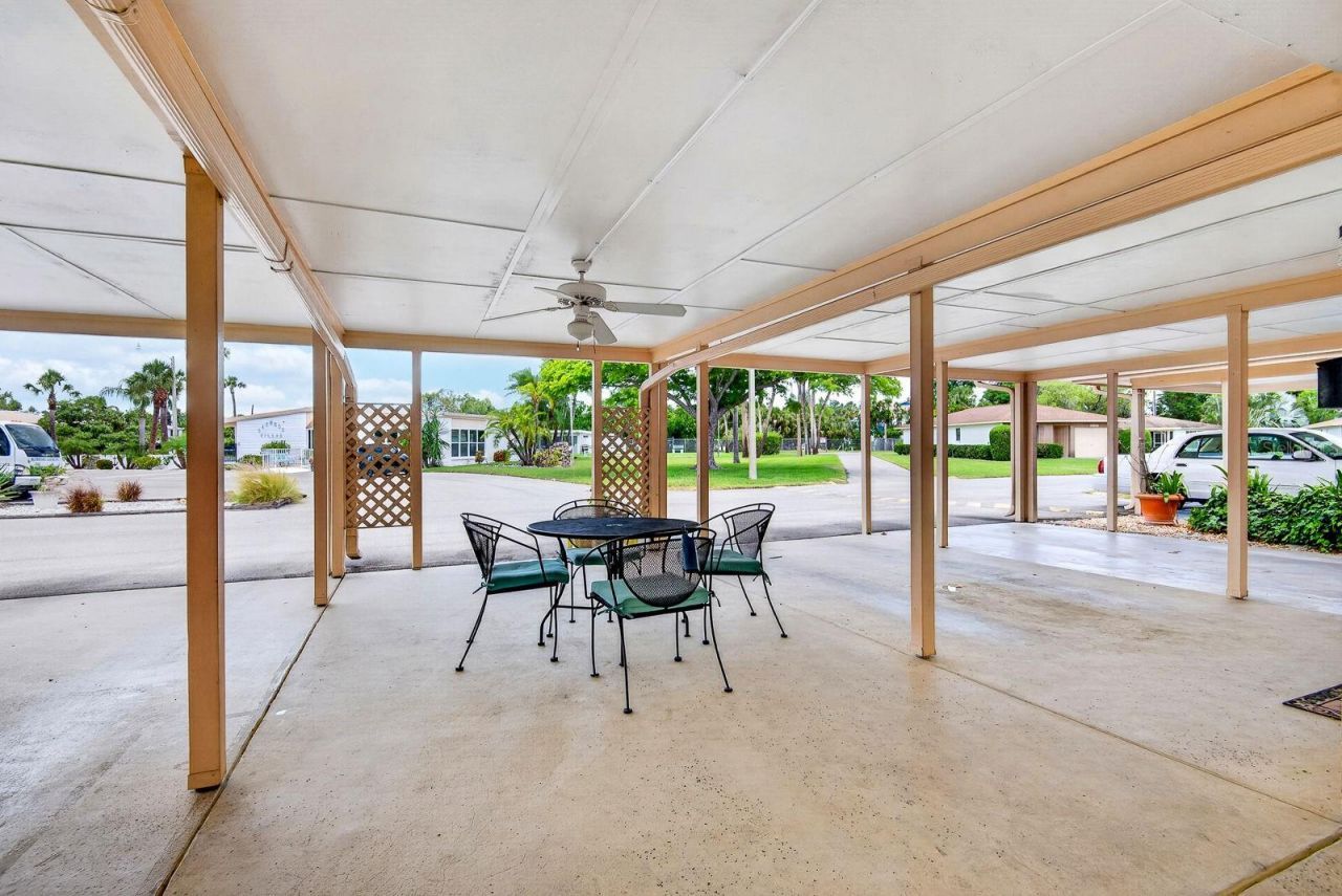 5055 Live Oak Circle , Unit 5055, Bradenton, FL 34207 Photo
