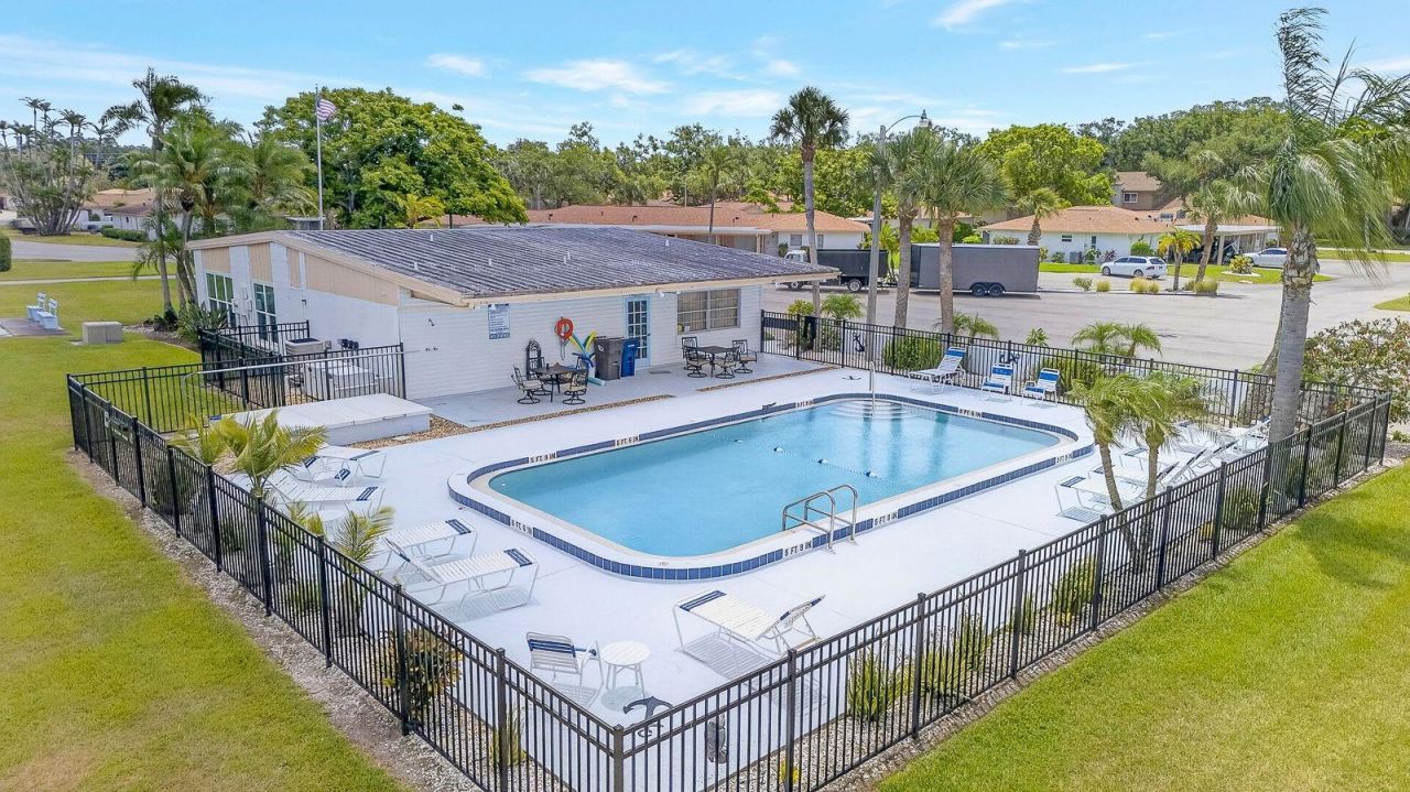 5055 Live Oak Circle , Unit 5055, Bradenton, FL 34207 Photo