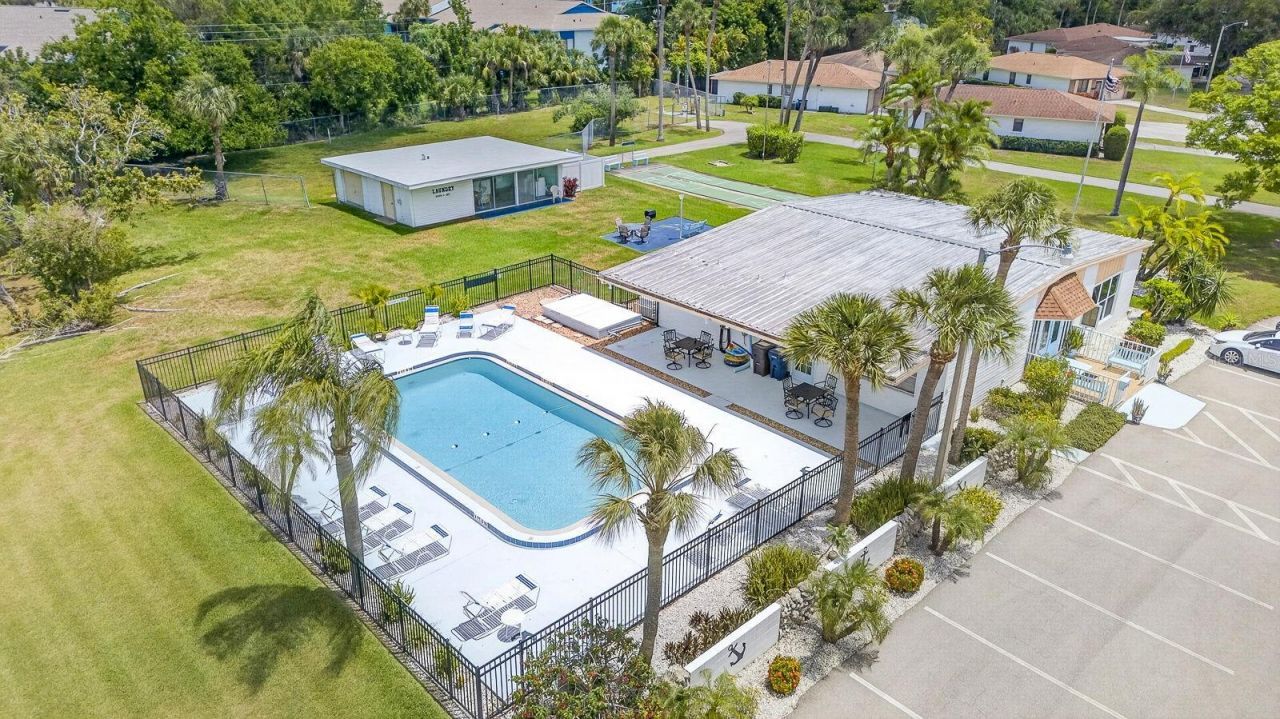 5055 Live Oak Circle , Unit 5055, Bradenton, FL 34207 Photo