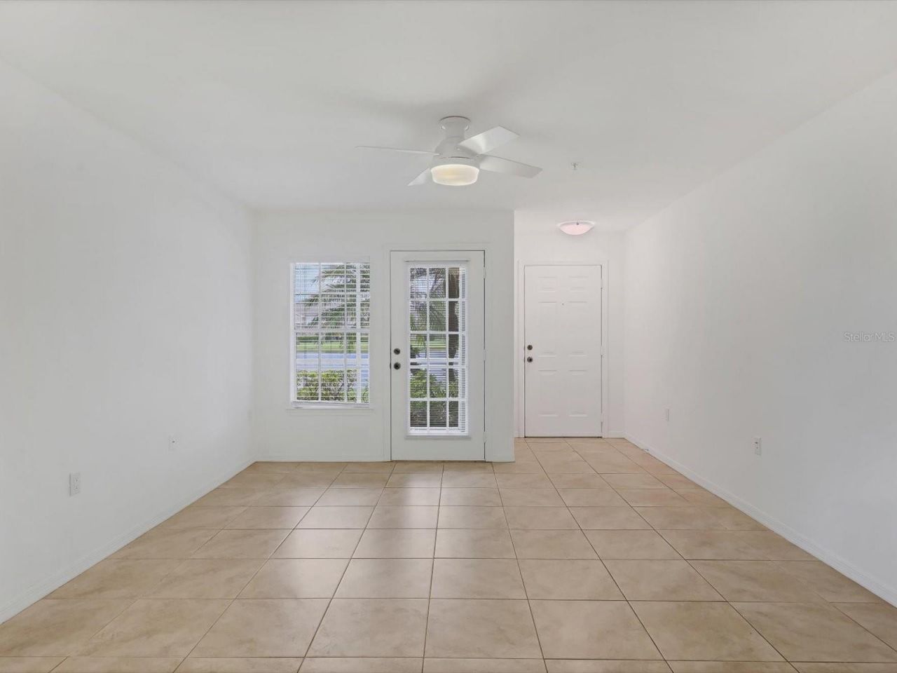8933 Manor Loop , Unit 105, Bradenton, FL 34202 Photo