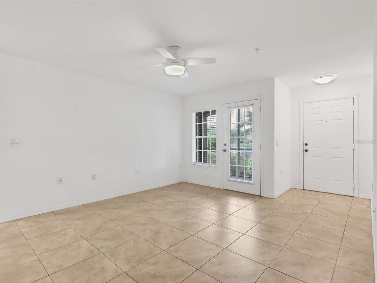 8933 Manor Loop , Unit 105, Bradenton, FL 34202 Photo