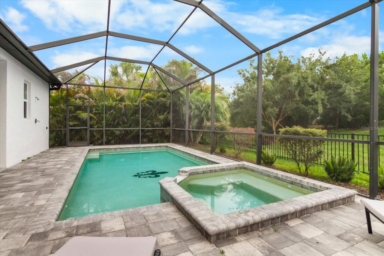 6325 Rivo Lakes Boulevard, Sarasota, FL 34241 Photo