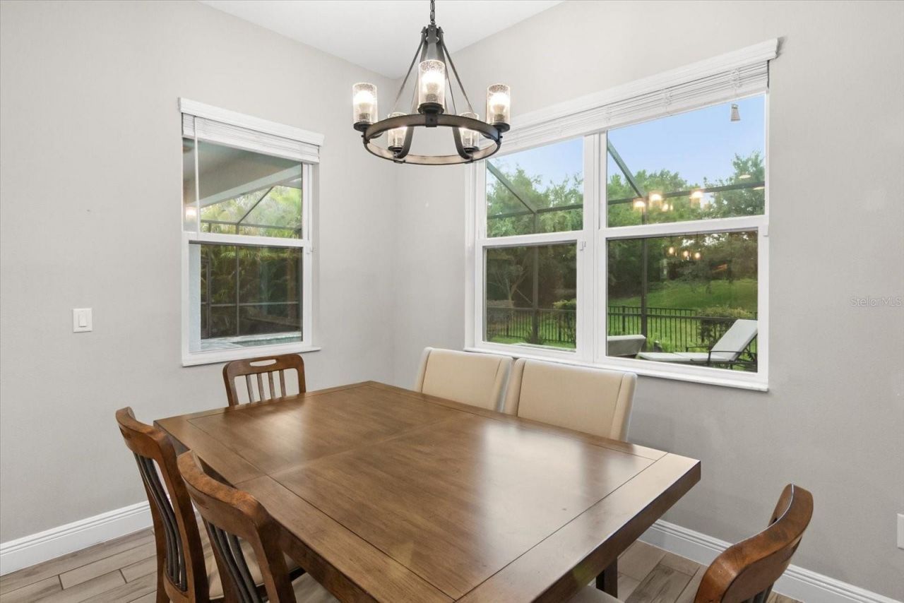 6325 Rivo Lakes Boulevard, Sarasota, FL 34241 Photo