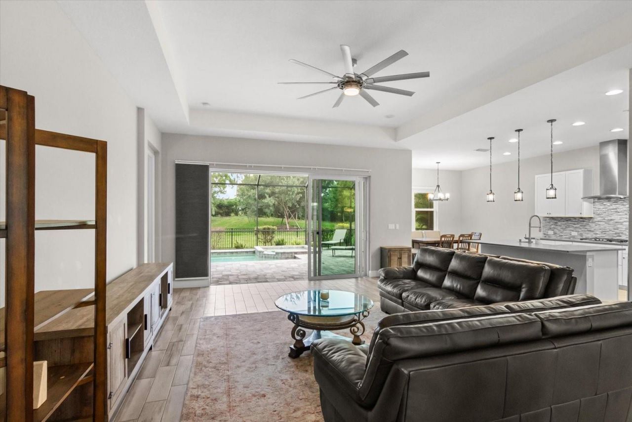 6325 Rivo Lakes Boulevard, Sarasota, FL 34241 Photo