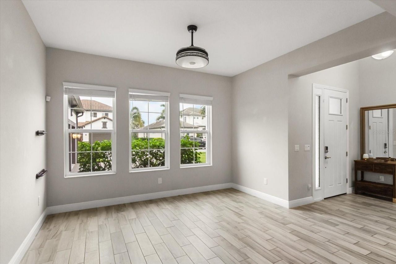 6325 Rivo Lakes Boulevard, Sarasota, FL 34241 Photo