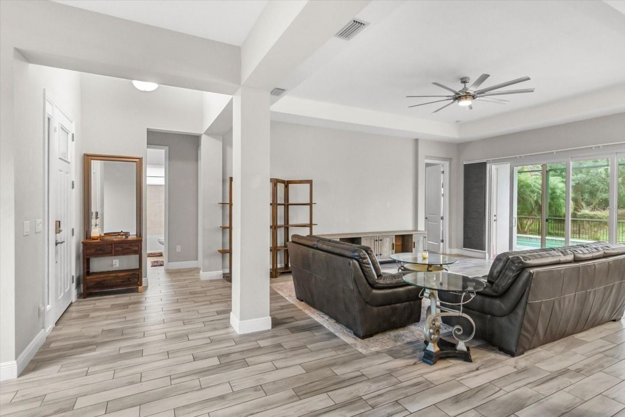 6325 Rivo Lakes Boulevard, Sarasota, FL 34241 Photo