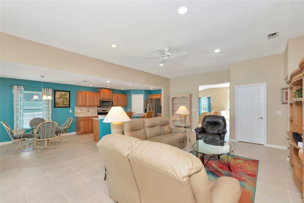 6143 42nd Street Circle E, Bradenton, FL 34203 Photo