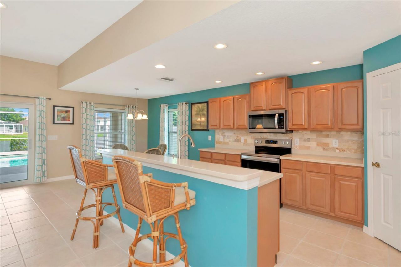 6143 42nd Street Circle E, Bradenton, FL 34203 Photo