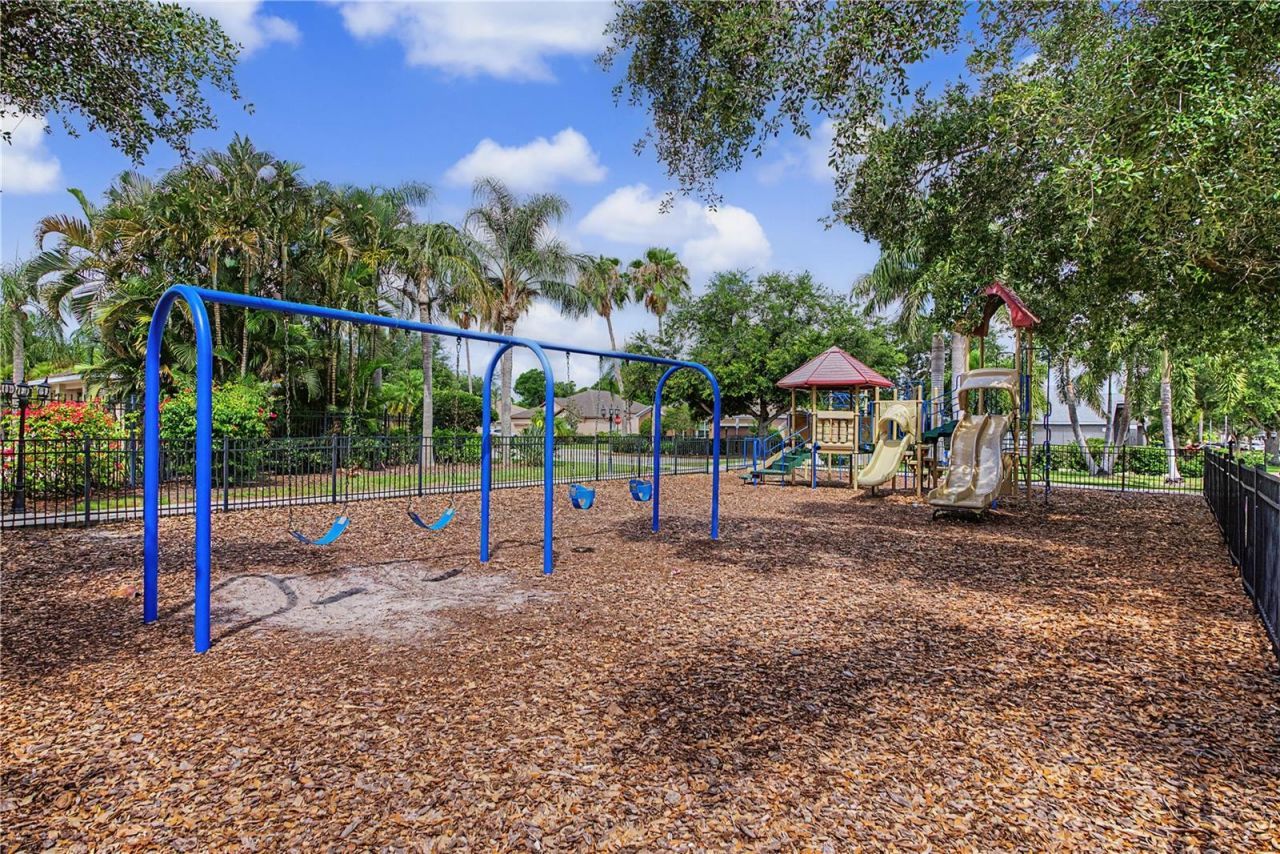 6143 42nd Street Circle E, Bradenton, FL 34203 Photo