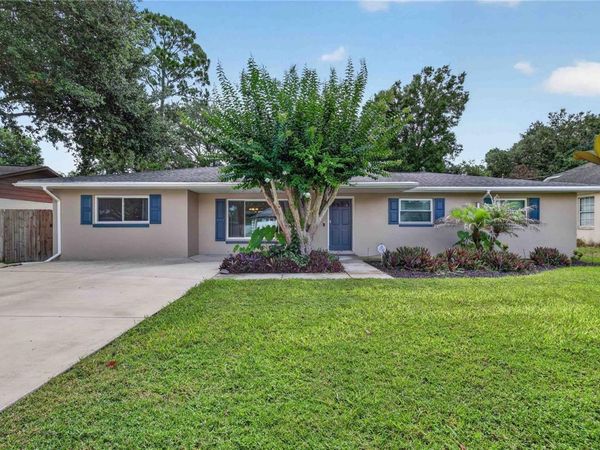 27638 LISA DRIVE , TAVARES, FL 32778