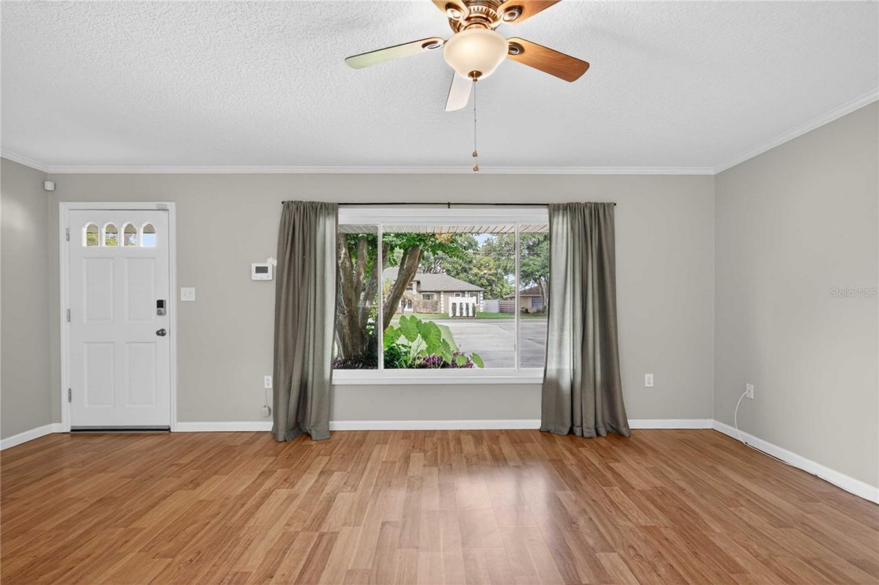 27638 Lisa Drive , Tavares, FL 32778 Photo
