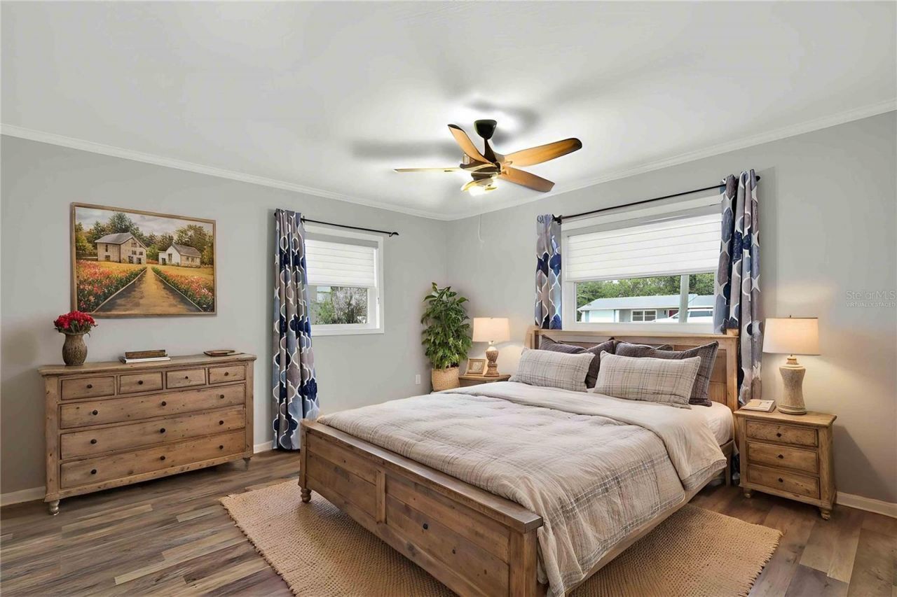 27638 Lisa Drive , Tavares, FL 32778 Photo