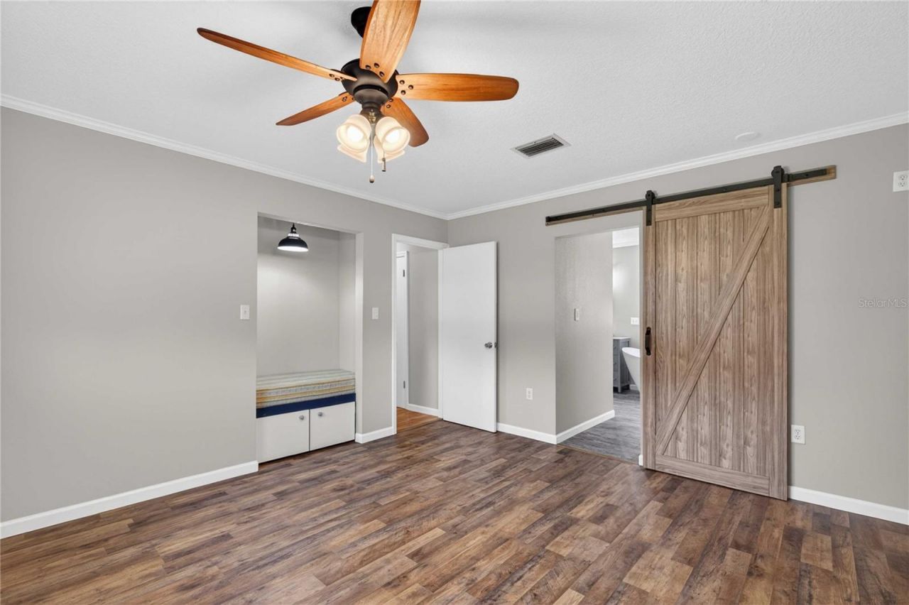27638 Lisa Drive , Tavares, FL 32778 Photo