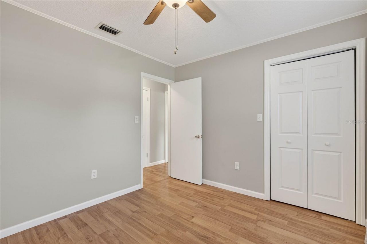 27638 Lisa Drive , Tavares, FL 32778 Photo
