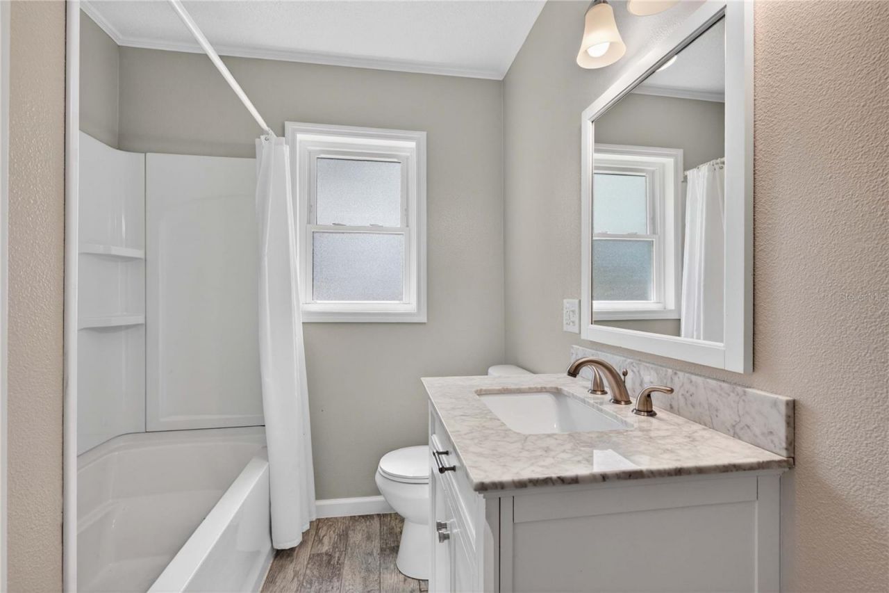 27638 Lisa Drive , Tavares, FL 32778 Photo