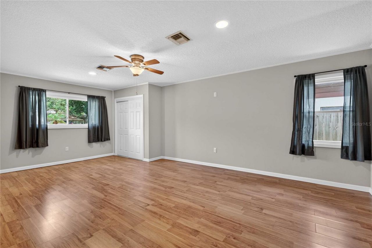 27638 Lisa Drive , Tavares, FL 32778 Photo