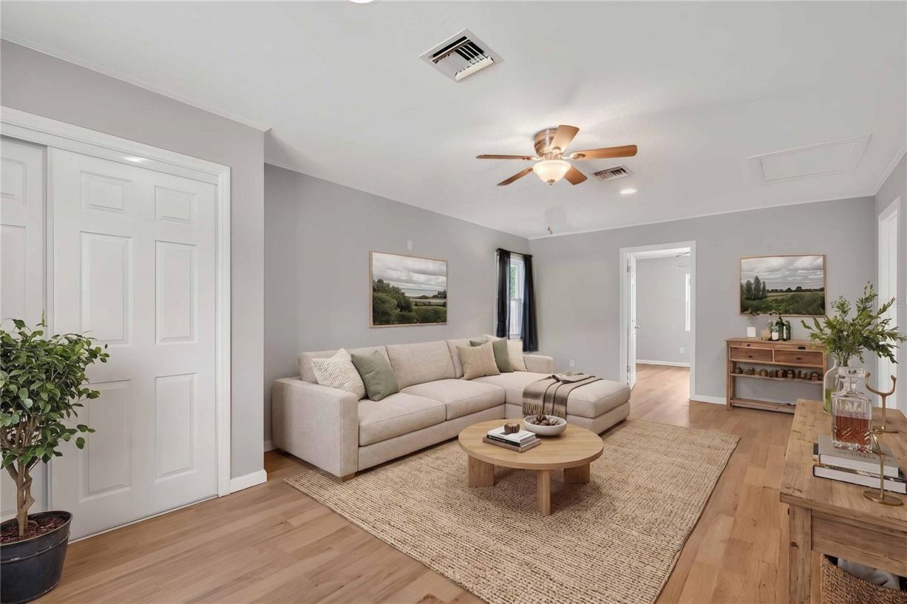 27638 Lisa Drive , Tavares, FL 32778 Photo