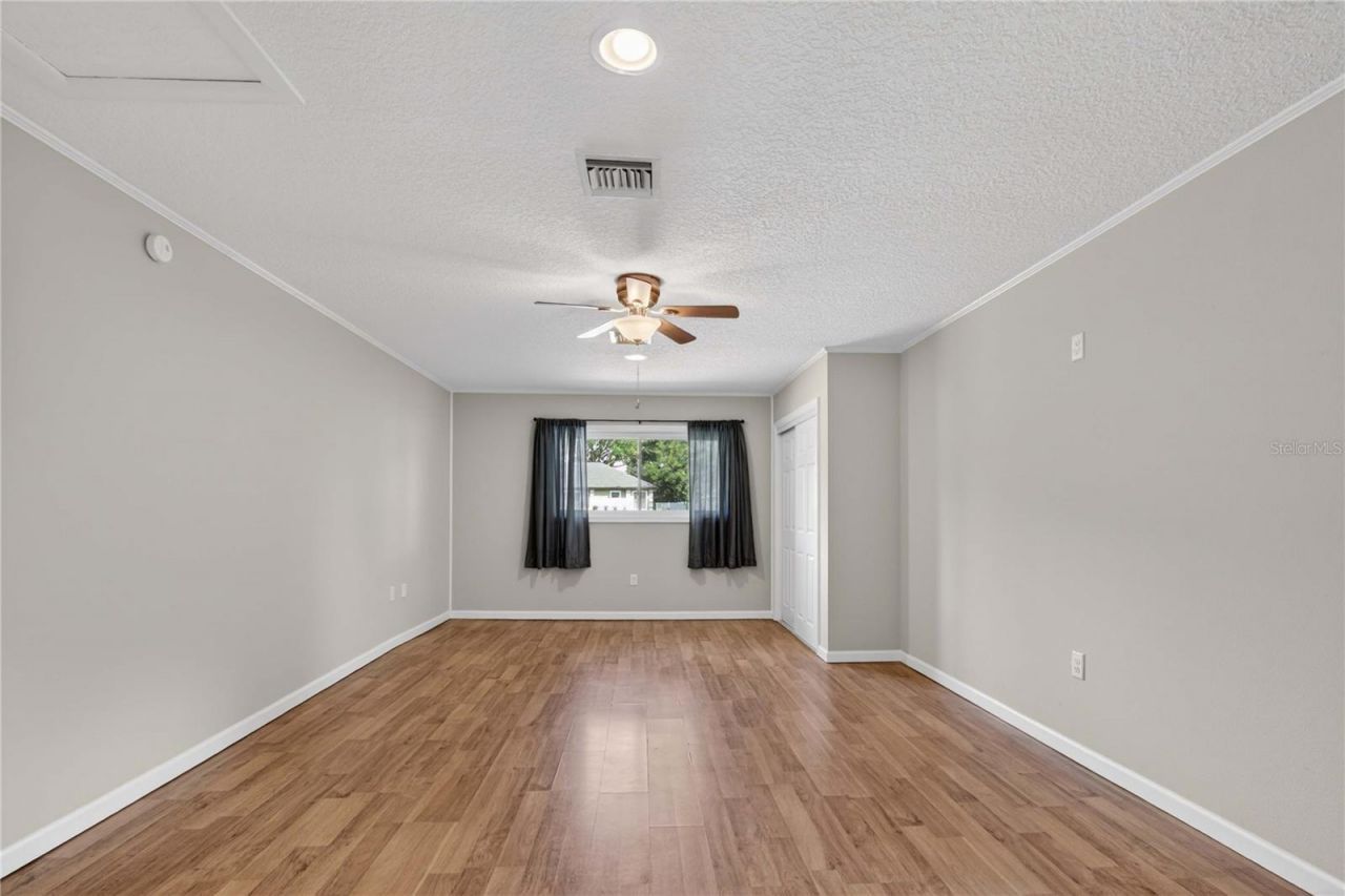 27638 Lisa Drive , Tavares, FL 32778 Photo