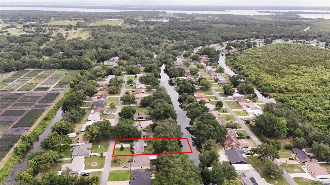 27638 Lisa Drive , Tavares, FL 32778 Photo