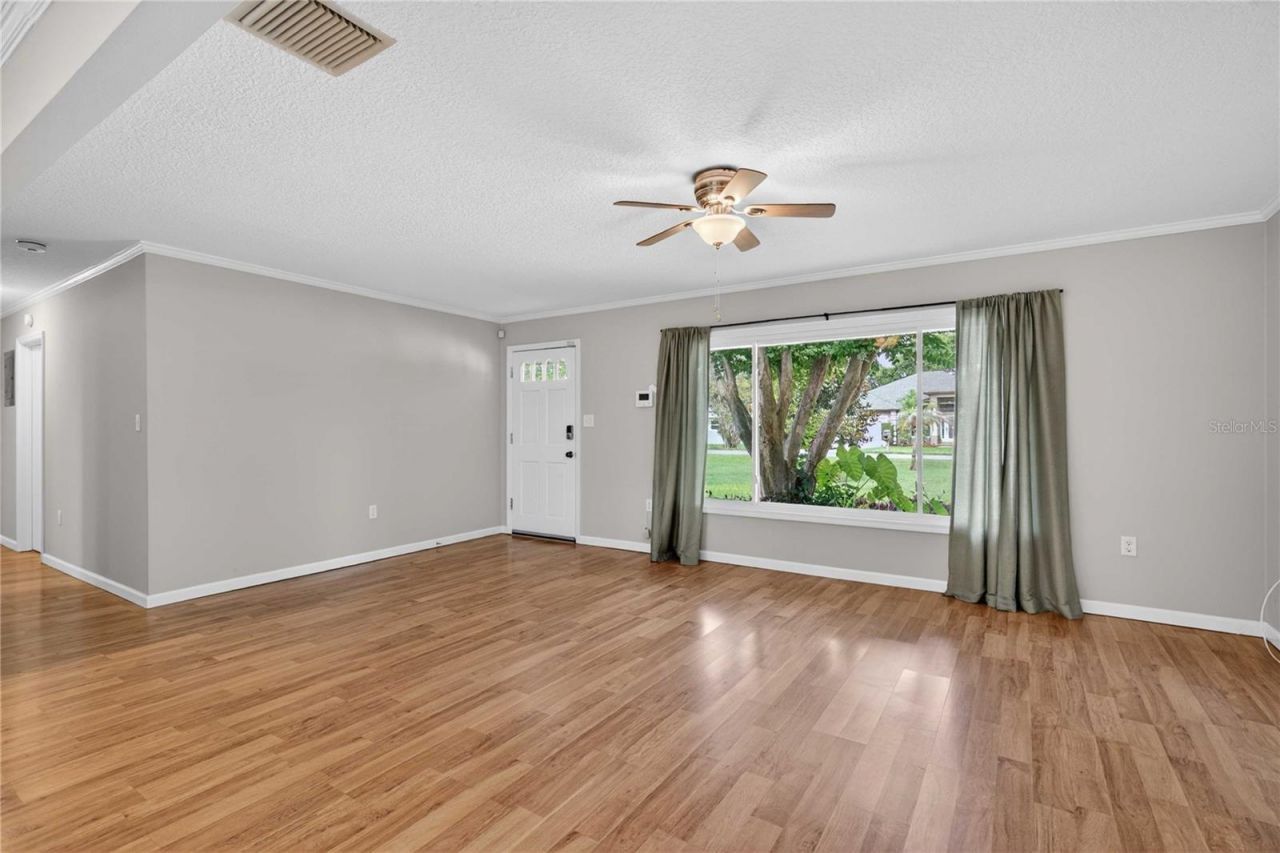 27638 Lisa Drive , Tavares, FL 32778 Photo