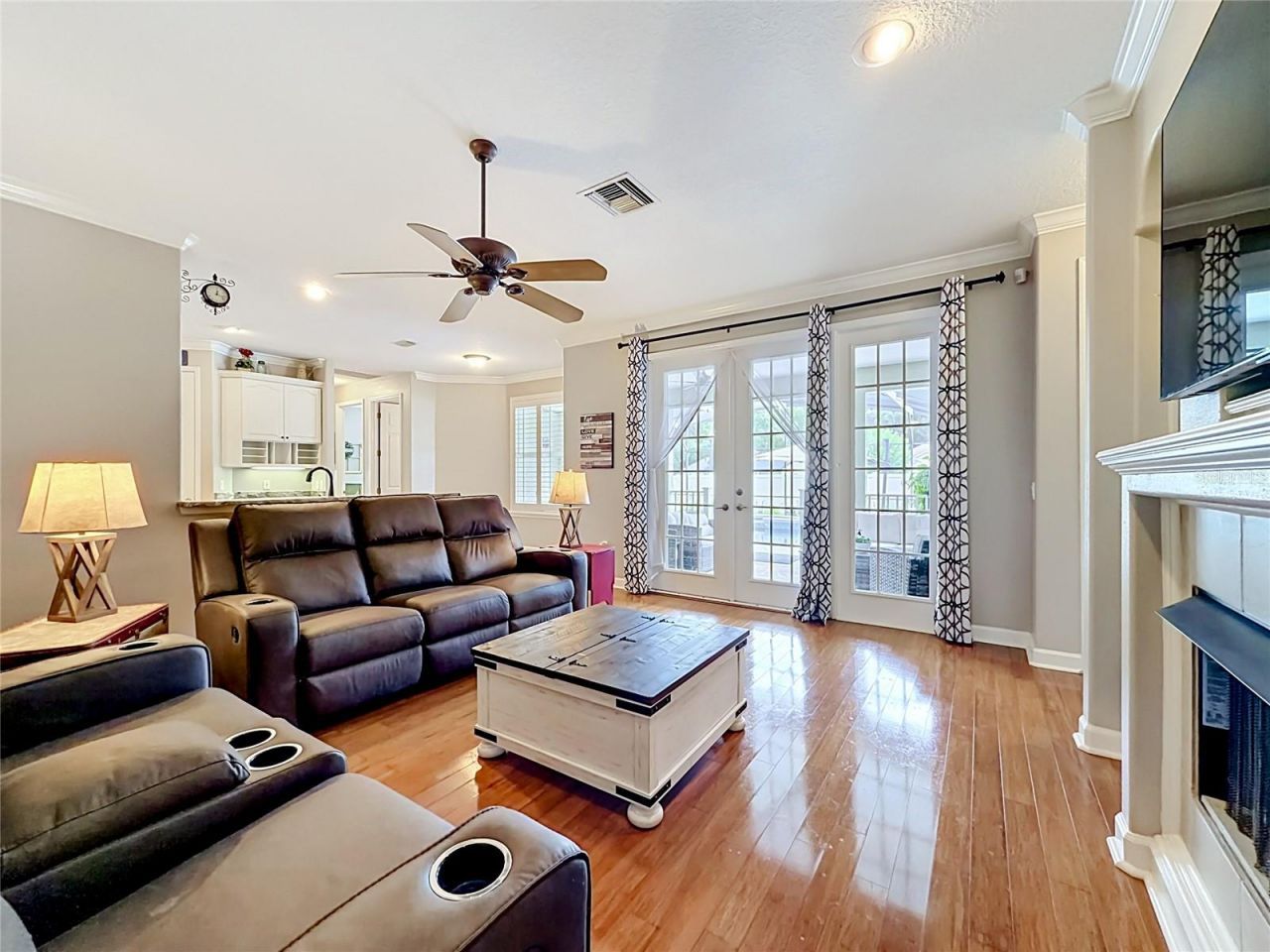 19512 Spring Oak Drive , Eustis, FL 32736 Photo