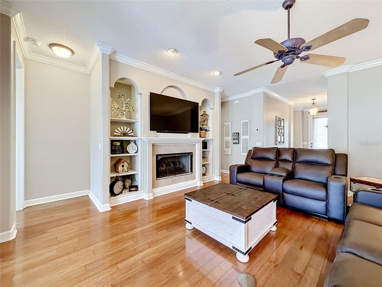 19512 Spring Oak Drive , Eustis, FL 32736 Photo