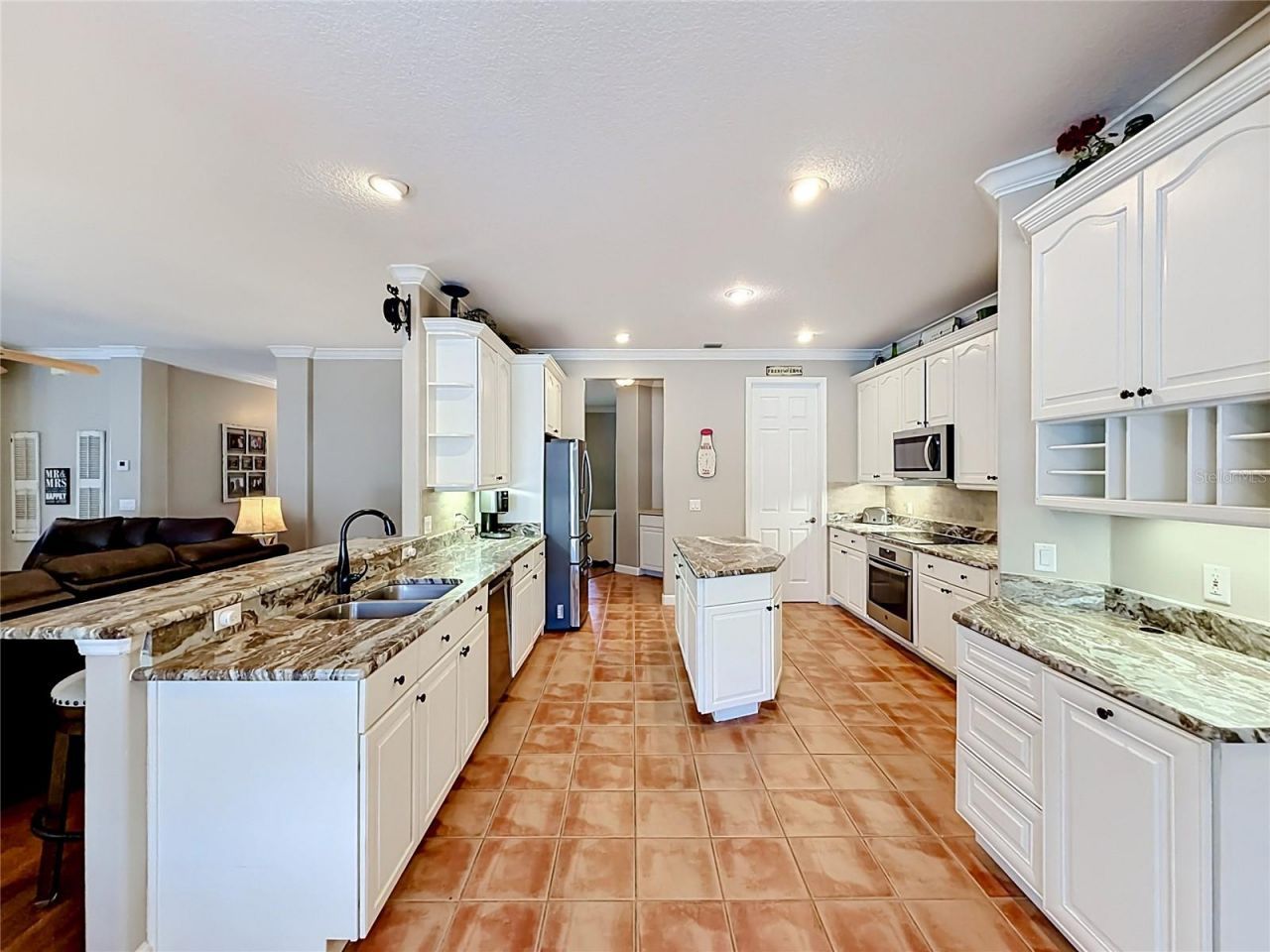 19512 Spring Oak Drive , Eustis, FL 32736 Photo
