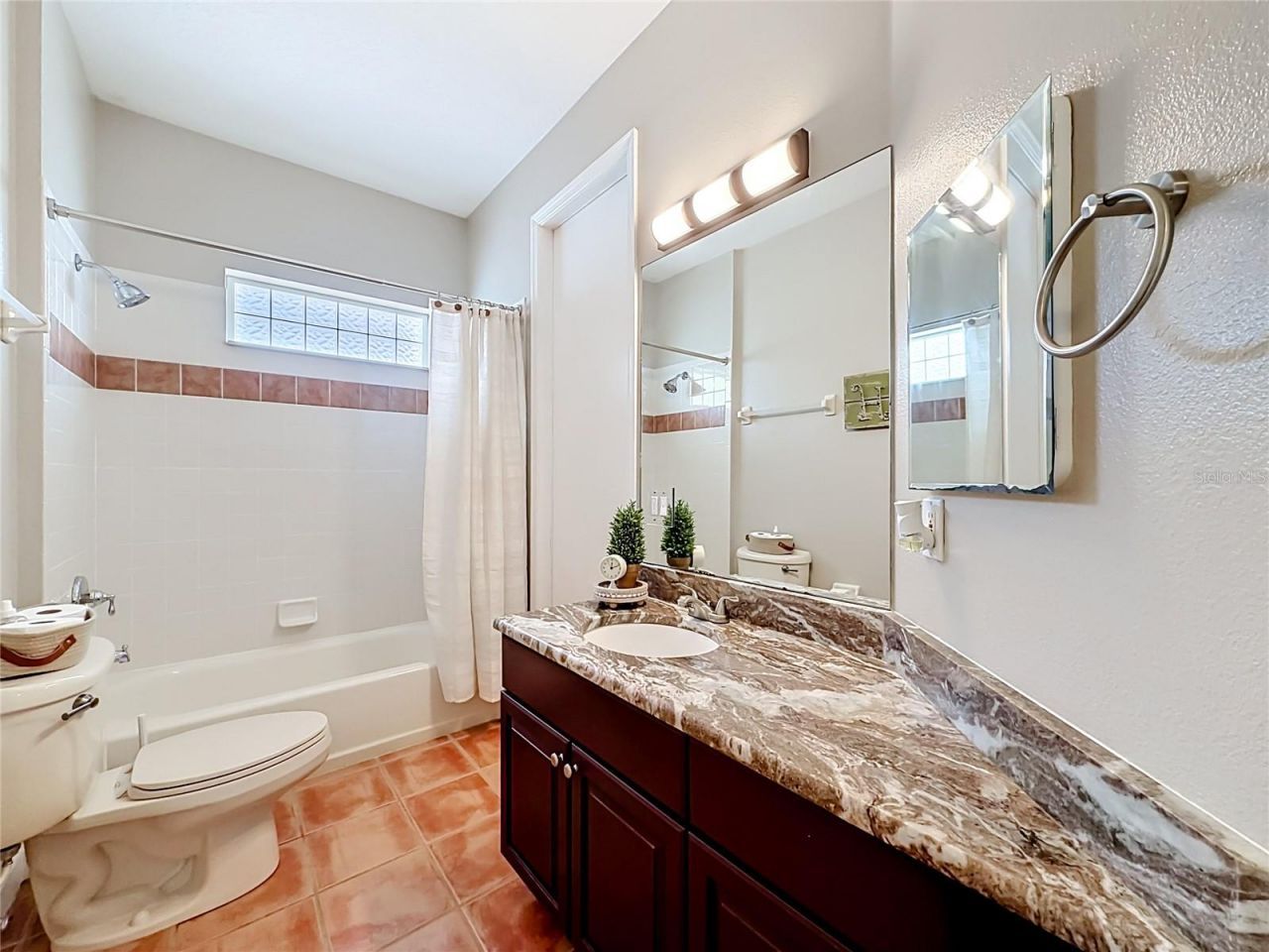 19512 Spring Oak Drive , Eustis, FL 32736 Photo