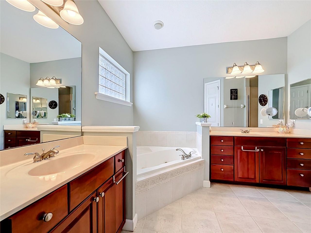 19512 Spring Oak Drive , Eustis, FL 32736 Photo