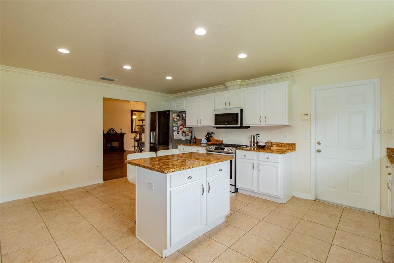 2602 Blackwater Oaks Lane , Mulberry, FL 33860 Photo
