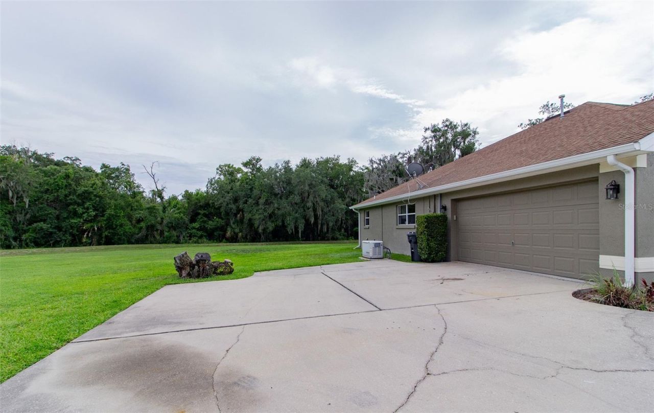 2602 Blackwater Oaks Lane , Mulberry, FL 33860 Photo