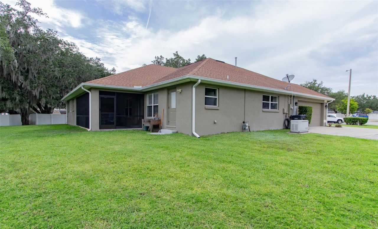 2602 Blackwater Oaks Lane , Mulberry, FL 33860 Photo