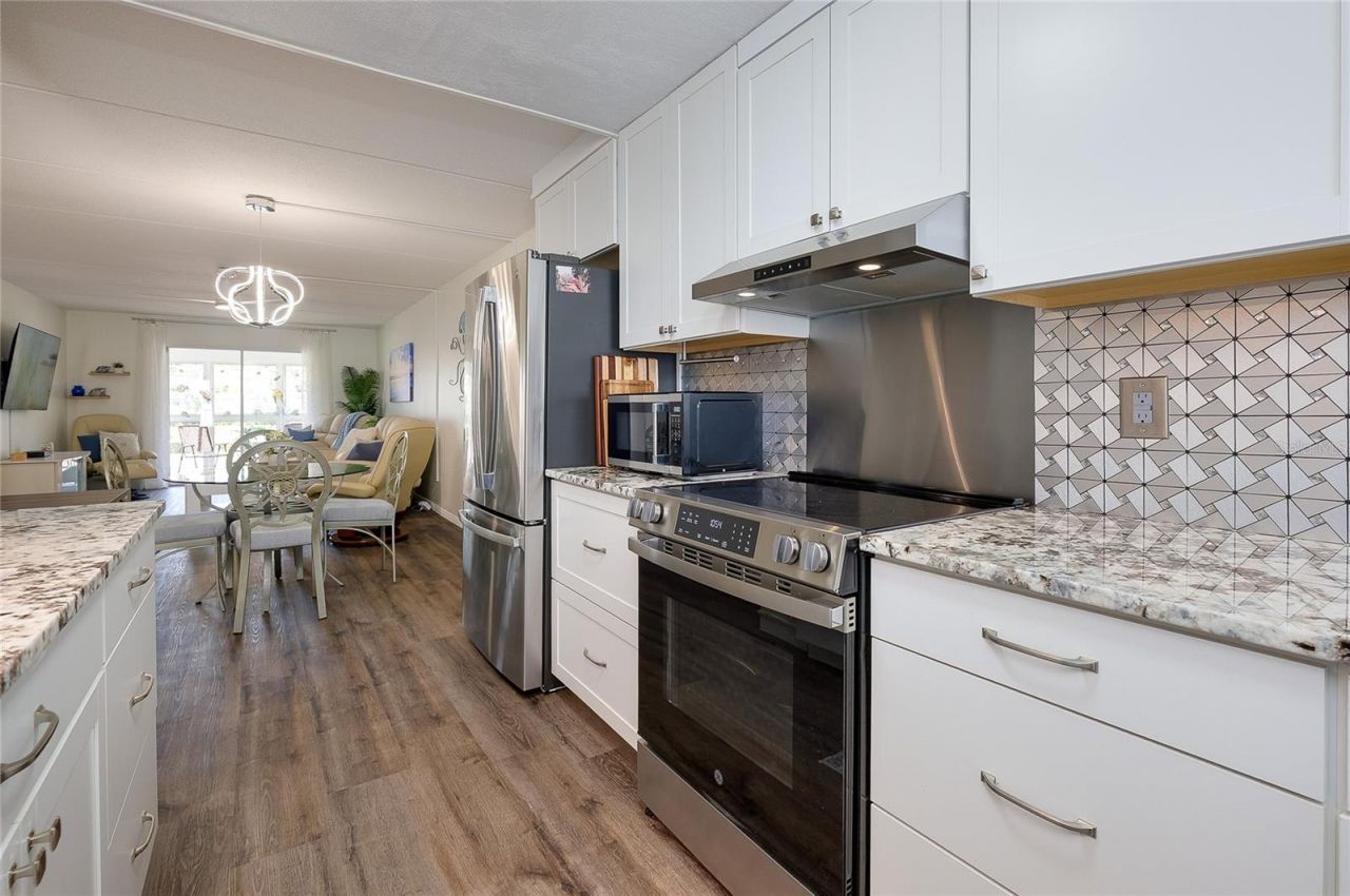 708 Tamiami Trail S, Unit 216, Venice, FL 34285 Photo