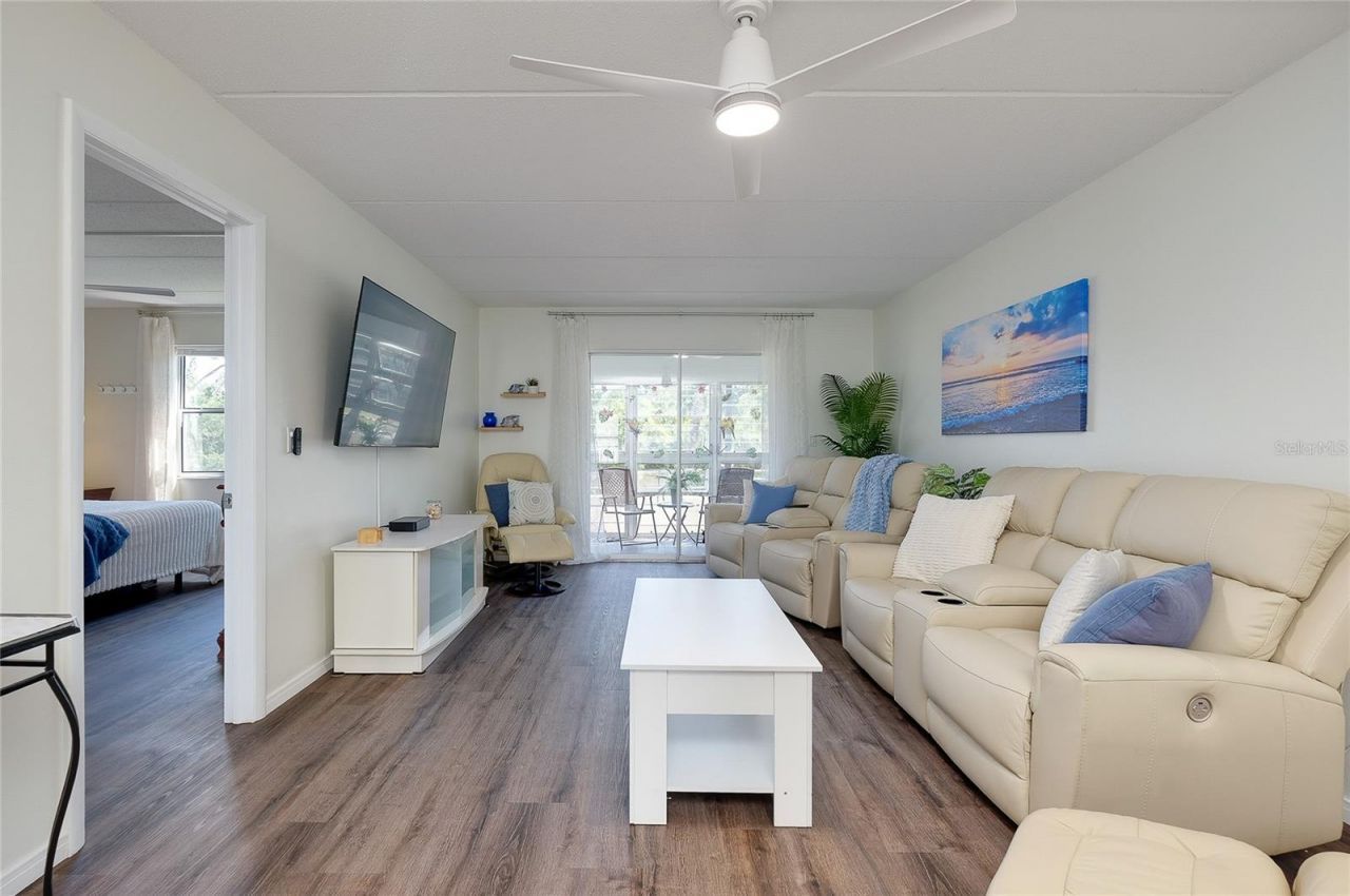 708 Tamiami Trail S, Unit 216, Venice, FL 34285 Photo