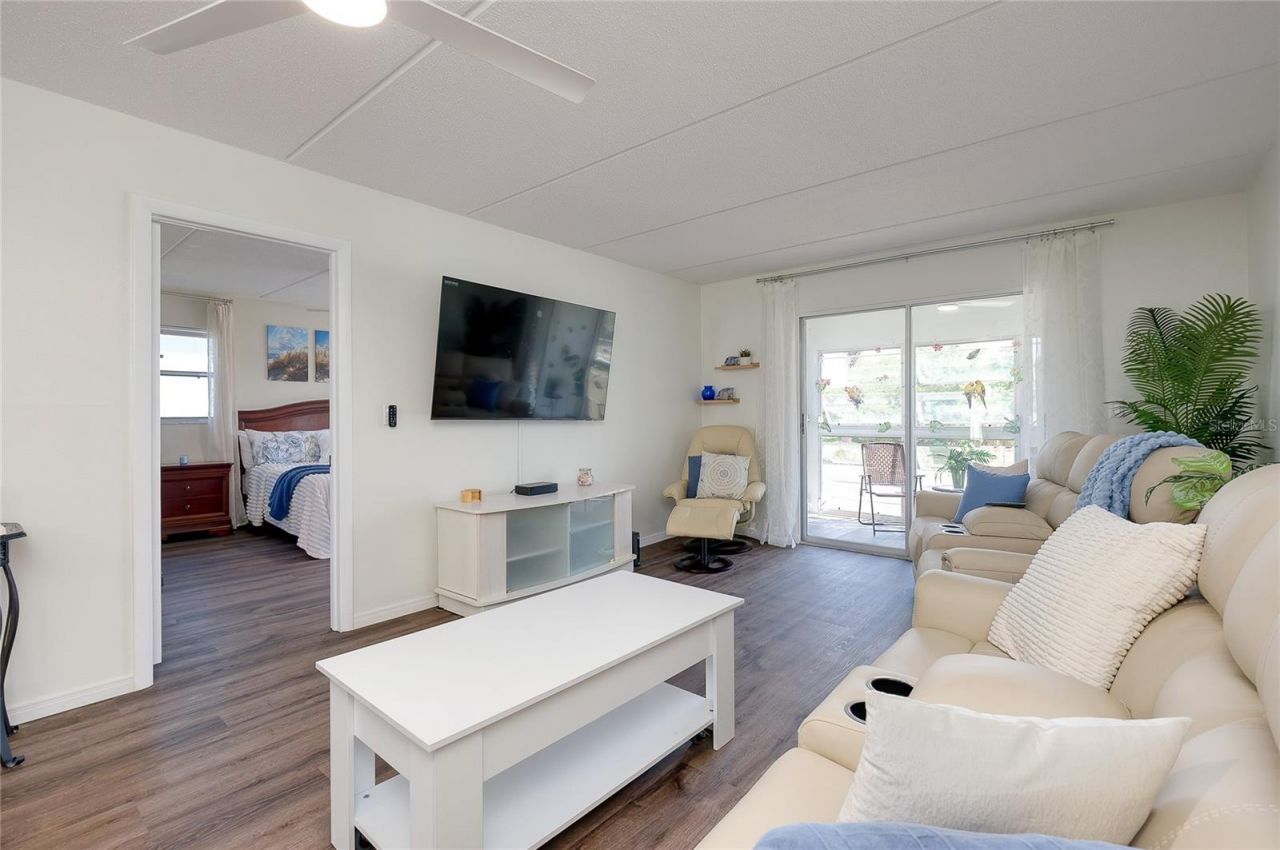 708 Tamiami Trail S, Unit 216, Venice, FL 34285 Photo