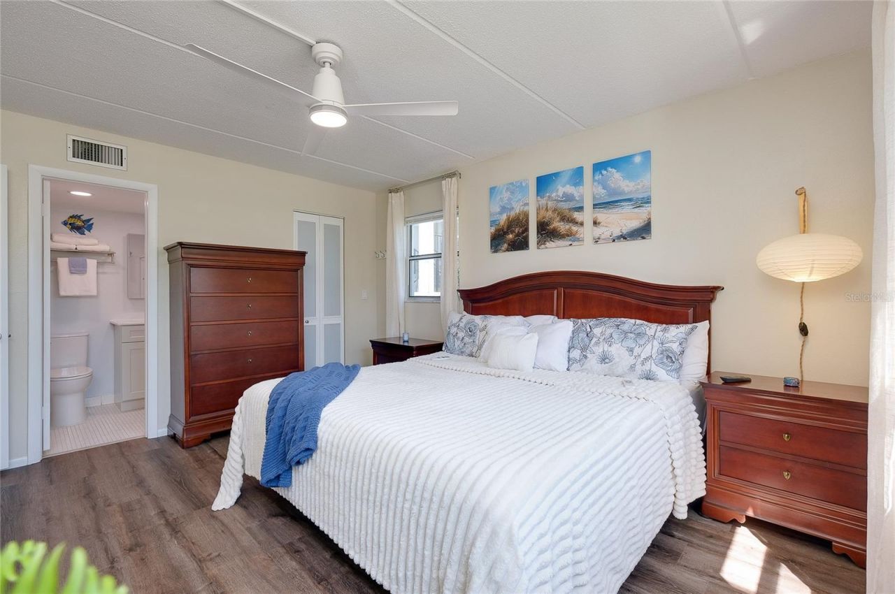 708 Tamiami Trail S, Unit 216, Venice, FL 34285 Photo