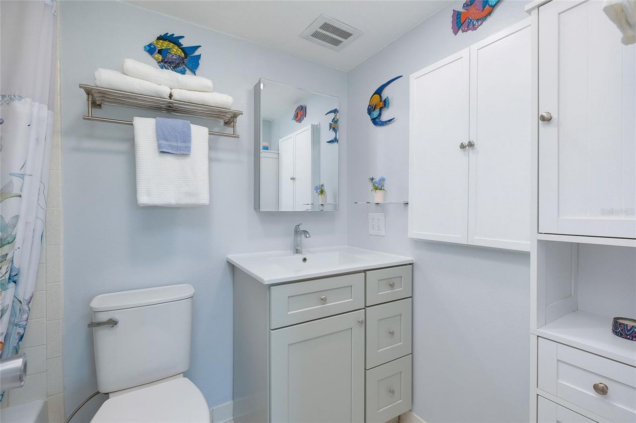 708 Tamiami Trail S, Unit 216, Venice, FL 34285 Photo