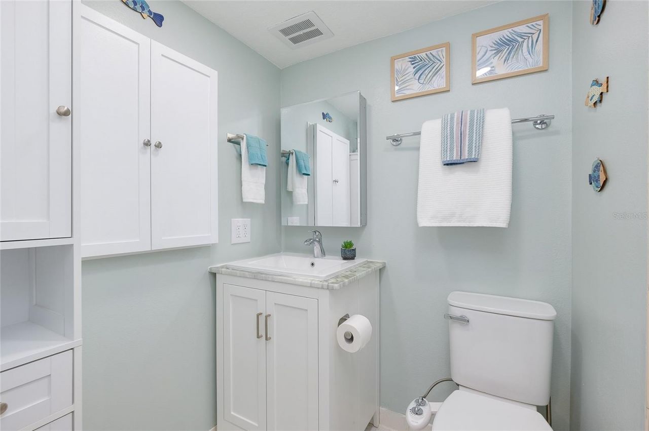 708 Tamiami Trail S, Unit 216, Venice, FL 34285 Photo