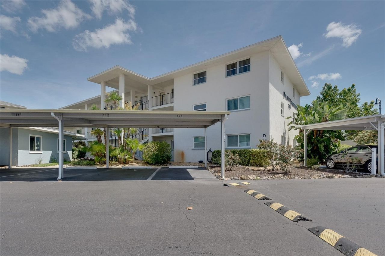 708 Tamiami Trail S, Unit 216, Venice, FL 34285 Photo