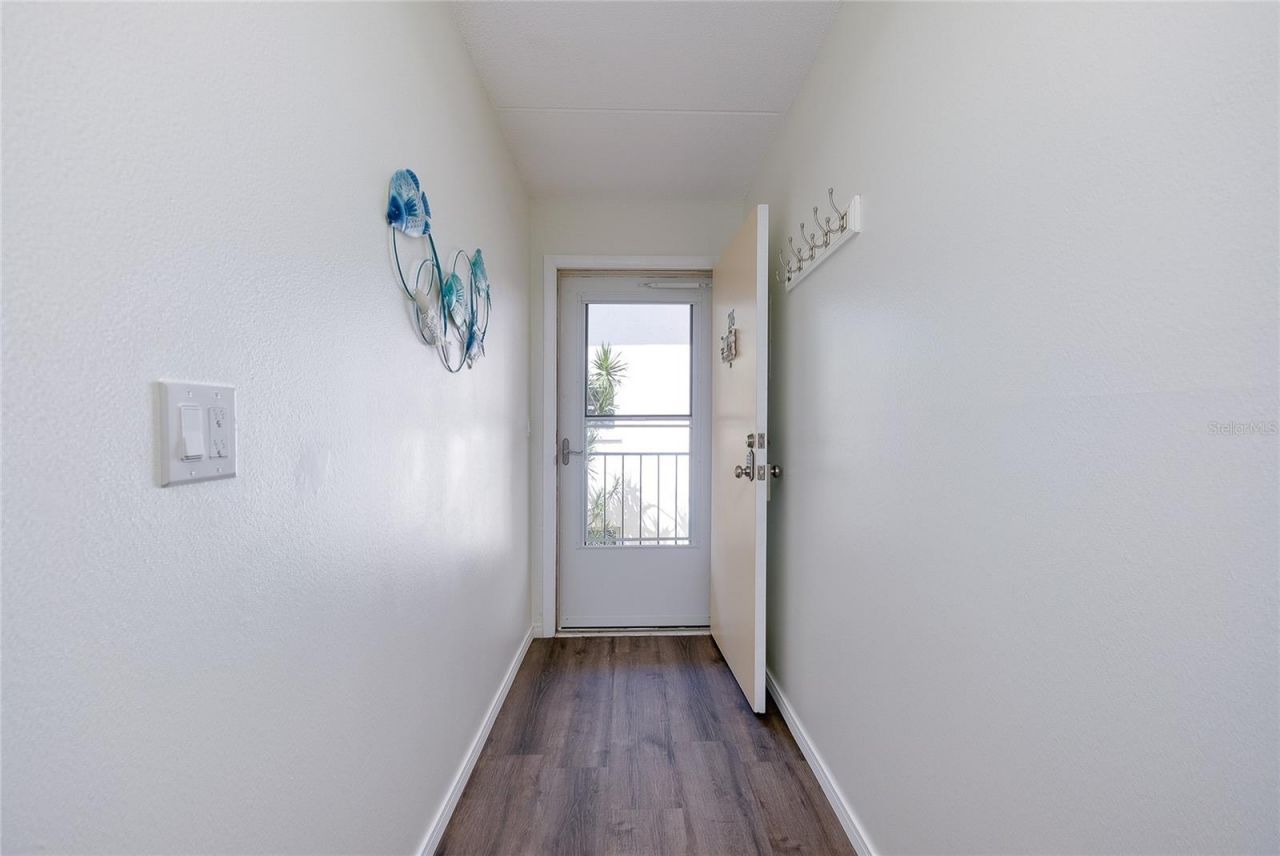 708 Tamiami Trail S, Unit 216, Venice, FL 34285 Photo