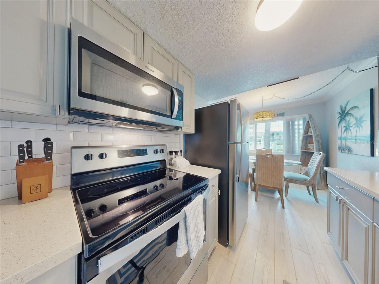 541 S Peninsula Avenue, Unit B06, New Smyrna Beach, FL 32169 Photo