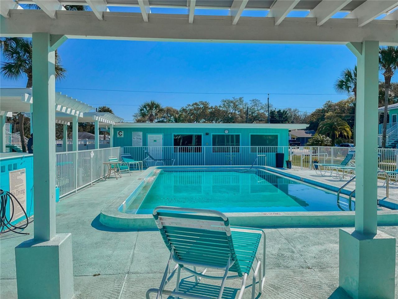 541 S Peninsula Avenue, Unit B06, New Smyrna Beach, FL 32169 Photo