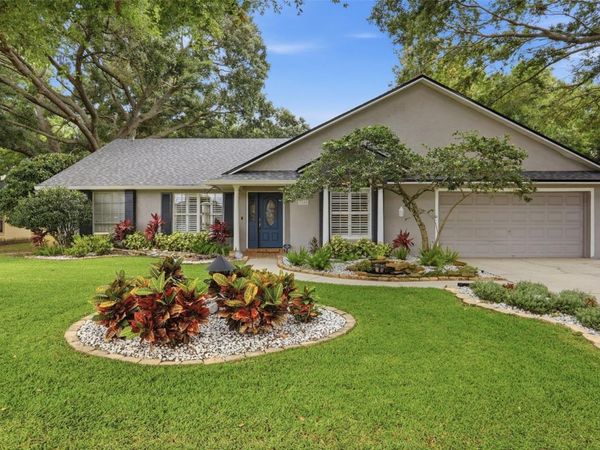 1049 SPRING LANDING DRIVE , WINTER GARDEN, FL 34787