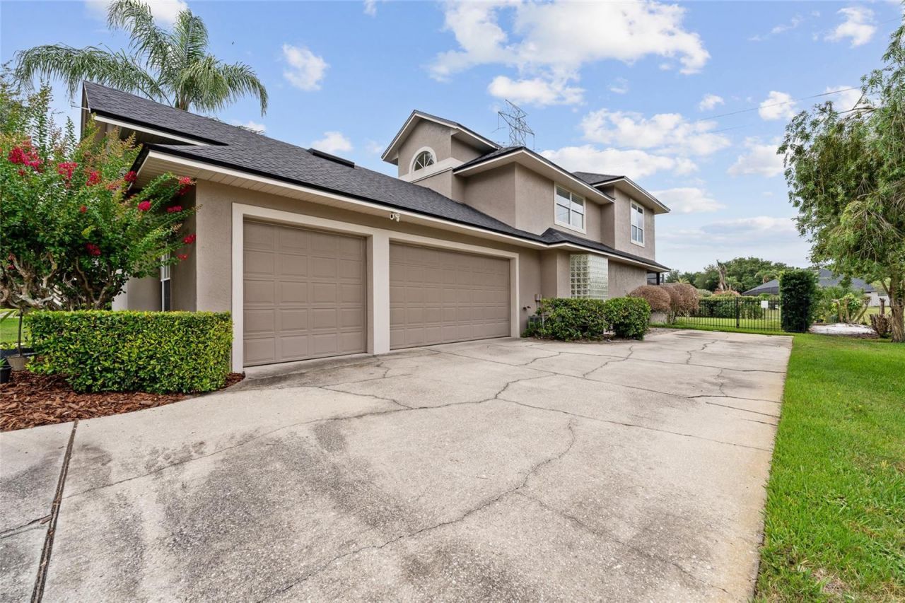8612 Oldbridge Lane, Orlando, FL 32819 Photo