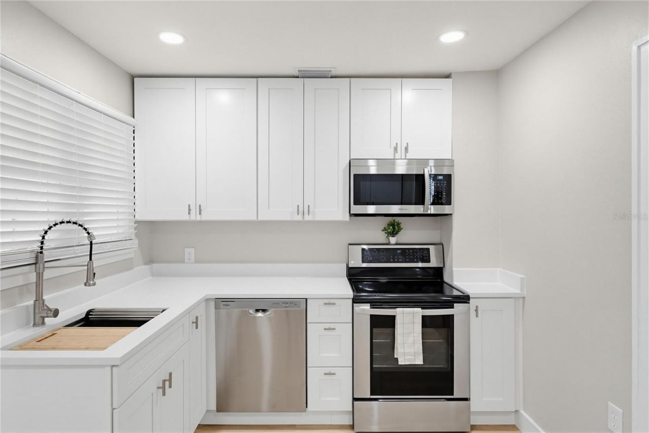 2418 2nd Avenue S, Saint Petersburg, FL 33712 Photo