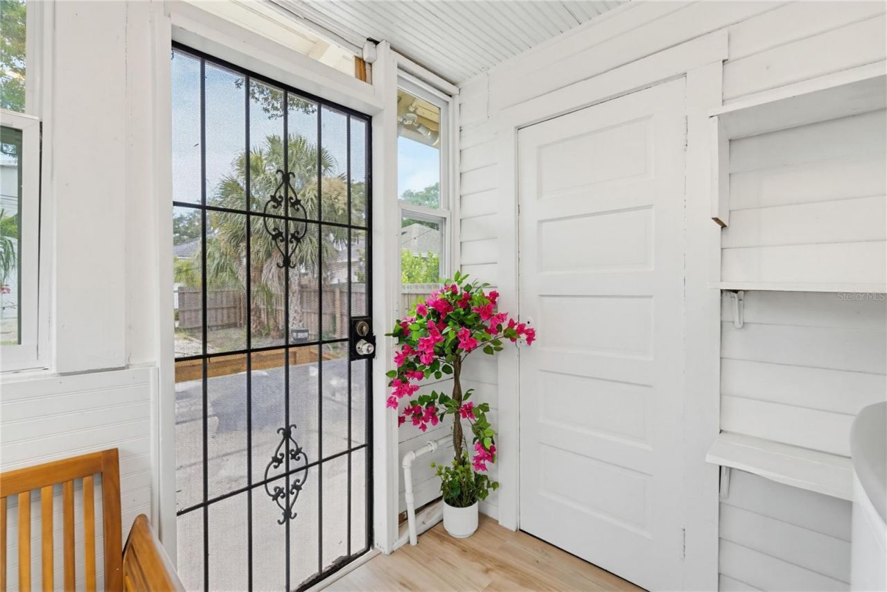 2418 2nd Avenue S, Saint Petersburg, FL 33712 Photo