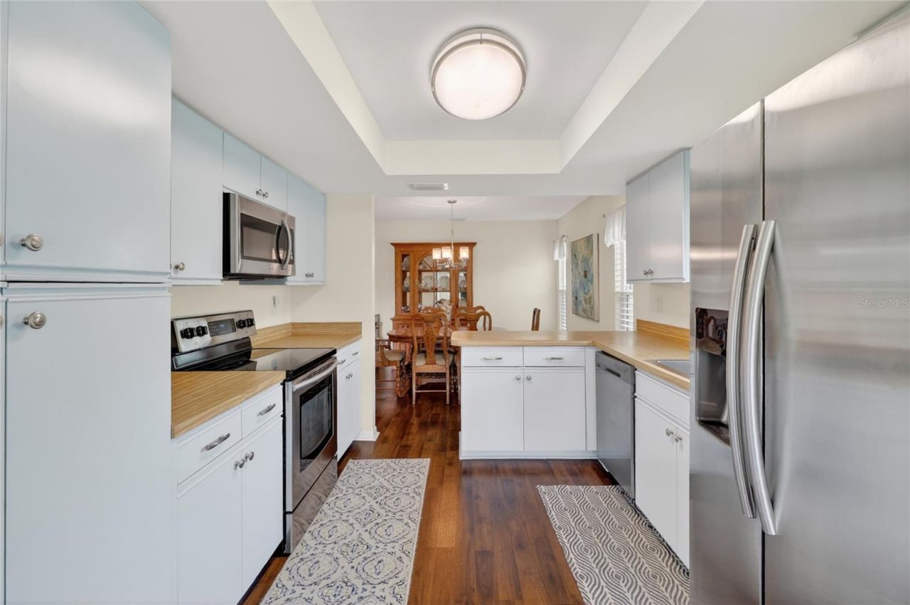 2106 Harringay Street , Unit 451, Sun City Center, FL 33573 Photo
