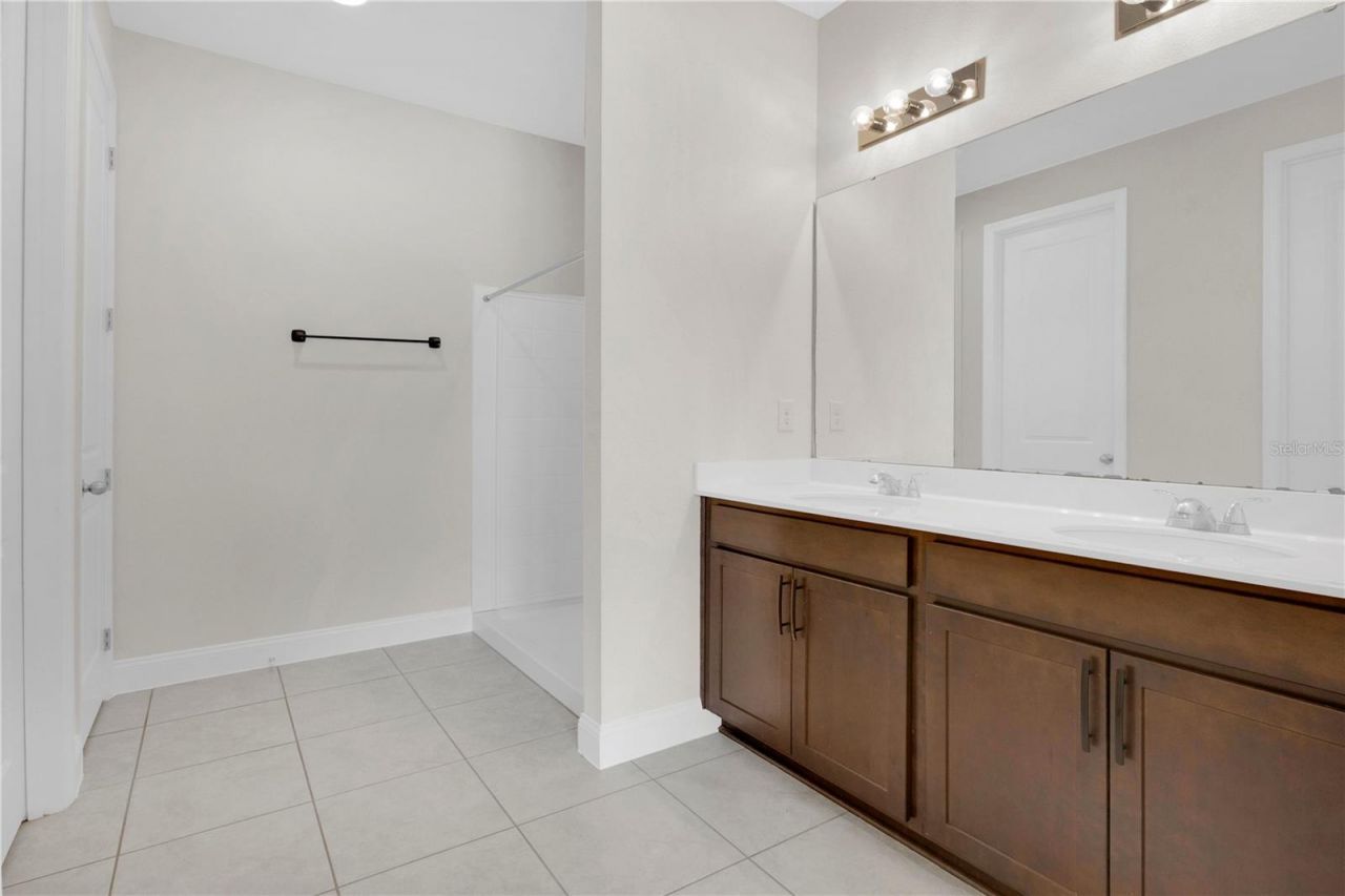 5631 Western Sun Drive , Saint Cloud, FL 34771 Photo
